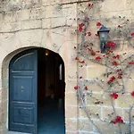 Tal-mirakli * Għarb