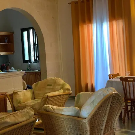 Apartament Tal-mirakli *