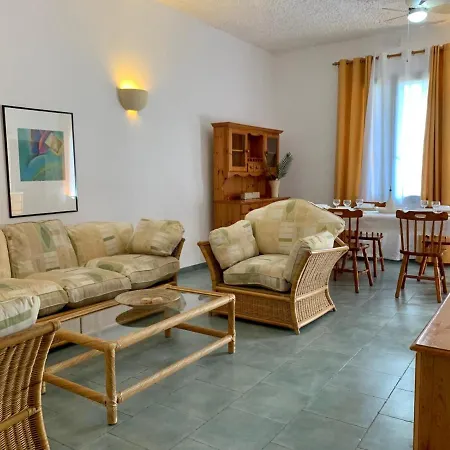 Apartment Tal-mirakli