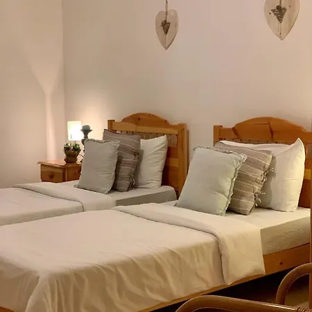 Tal-mirakli Апартаменты *