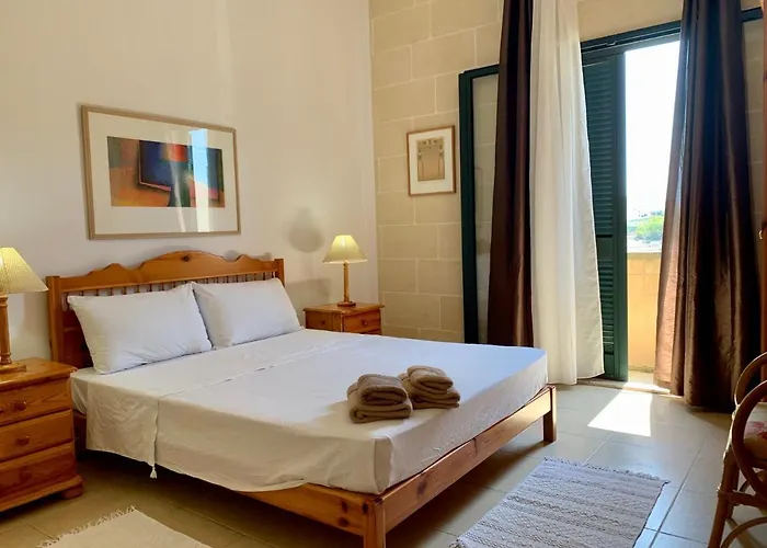 Tal-mirakli * Għarb