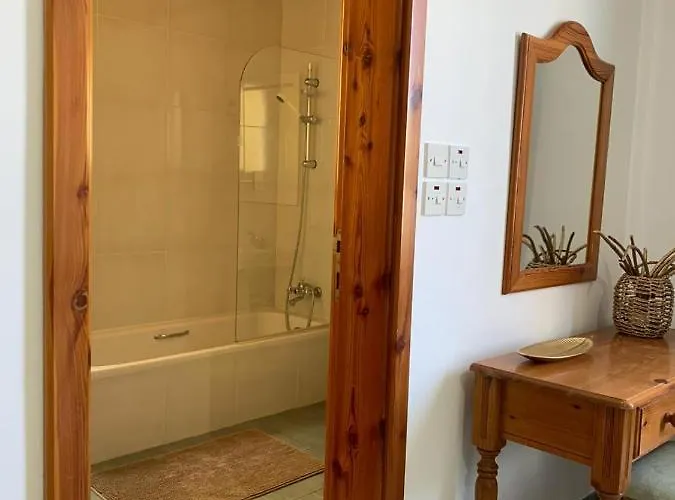 Tal-mirakli * Għarb