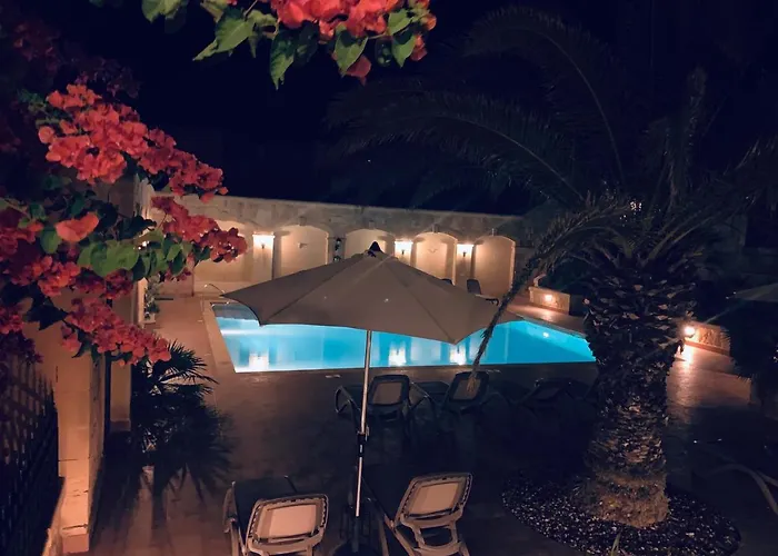 Tal-mirakli Appartement Għarb